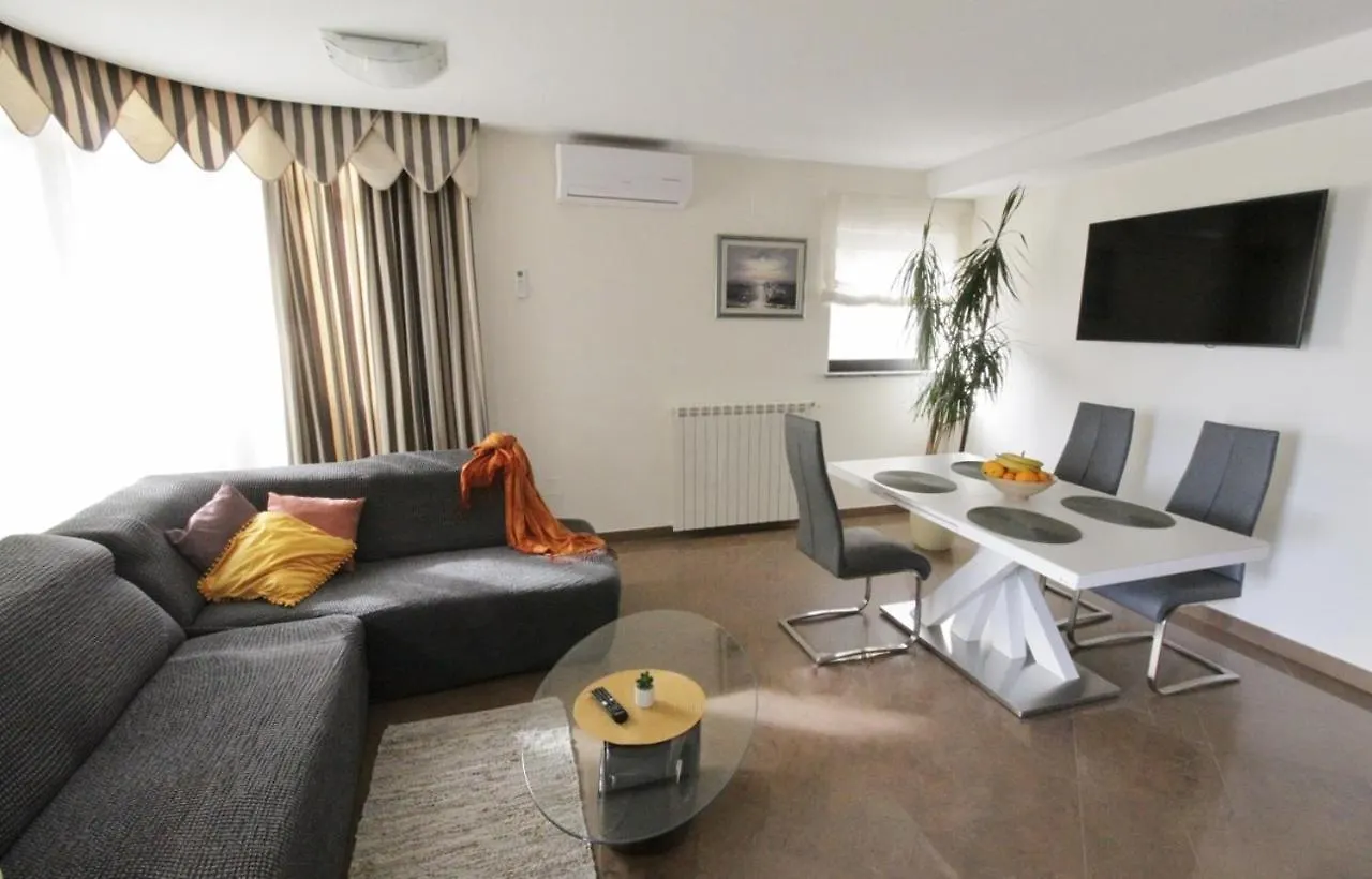 Apartments Enea In Savudria Savudrija Guest house