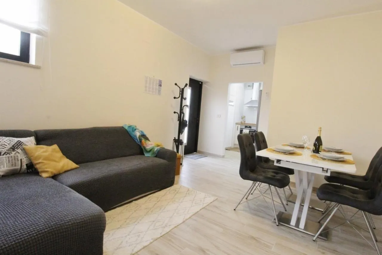 Guest house Apartments Enea In Savudria Savudrija