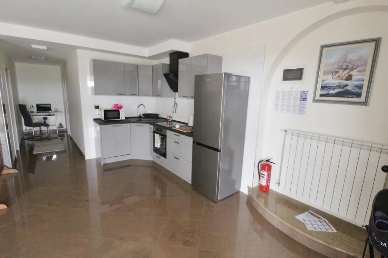 Guest house Apartments Enea In Savudria Savudrija