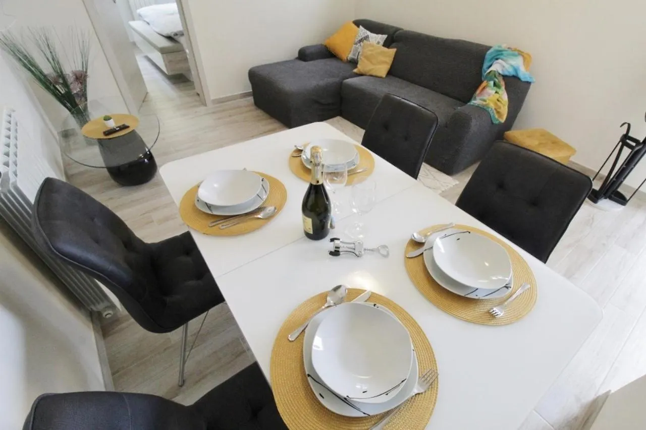 Guest house Apartments Enea In Savudria Savudrija